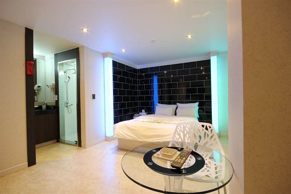 Fiona Hotel Seoul Exterior photo